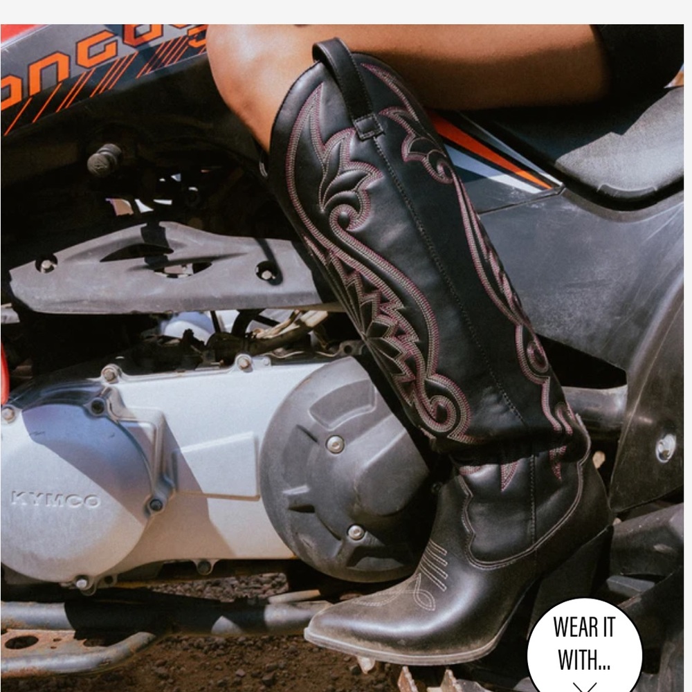 Steve Madden Lasso Cowboy Boots